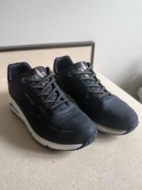 SKETCHERS Sneakers